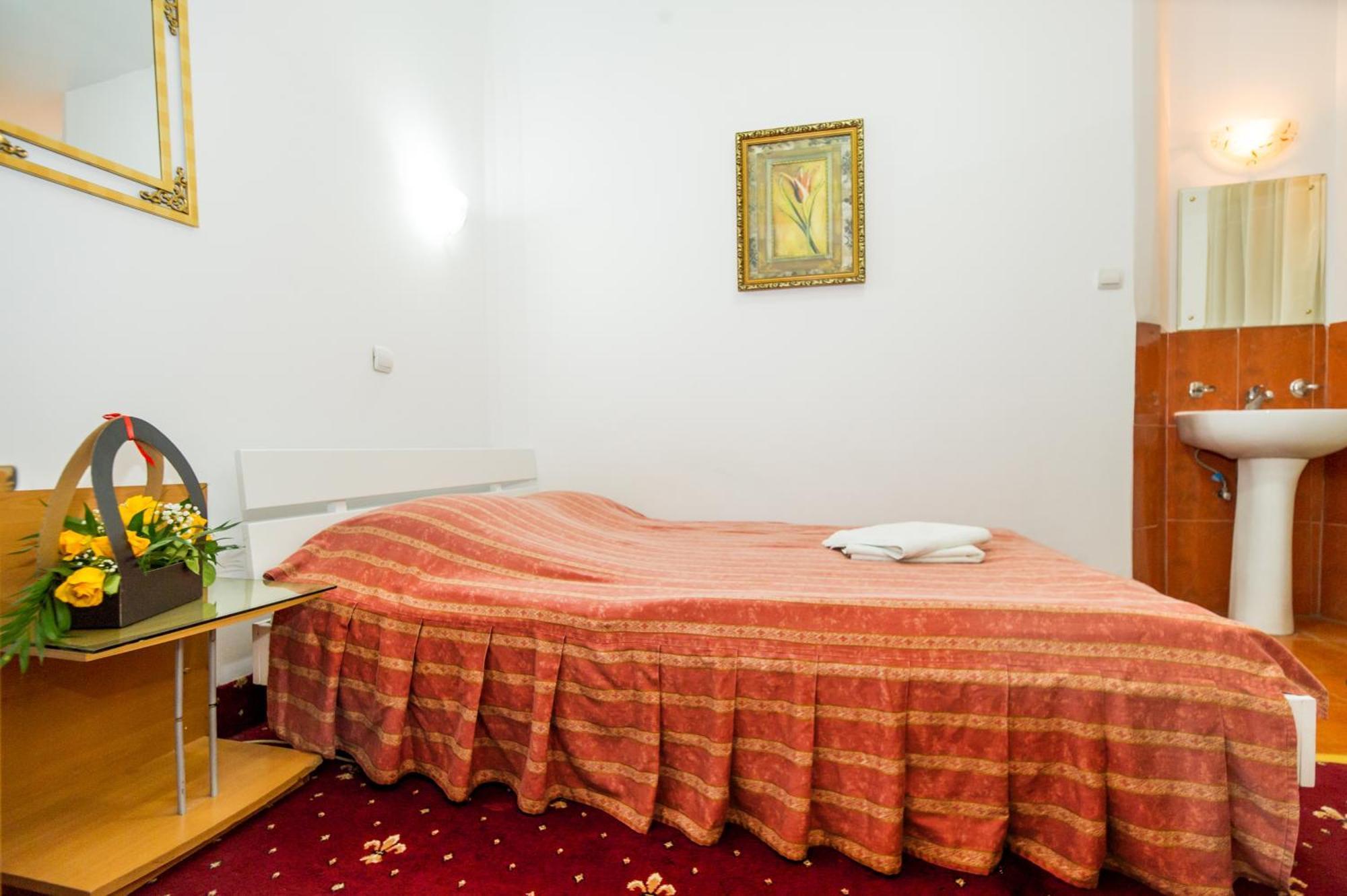 Hotel Carpati Imparatul Romanilor