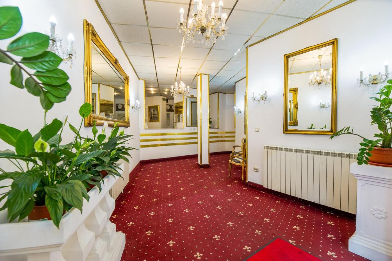 Hotel Carpati Imparatul Romanilor Bucarest