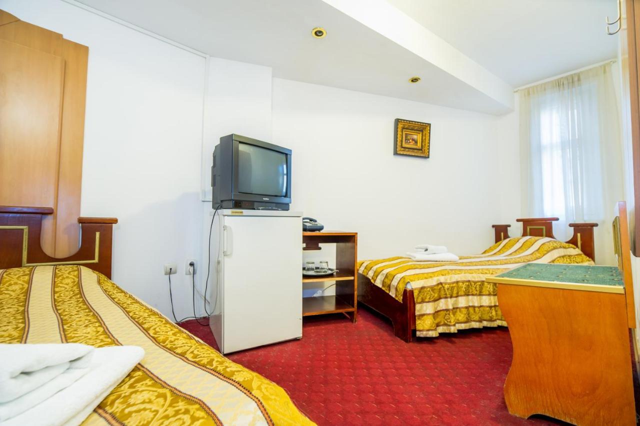 Carpati Imparatul Romanilor Bucarest
